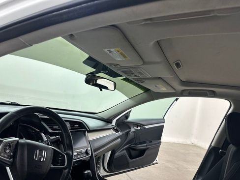 Used 2018 Honda Civic EX-T image 28