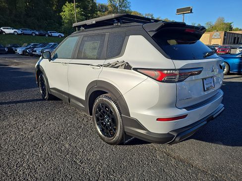 New 2025 Mitsubishi Outlander Trail Edition image 6