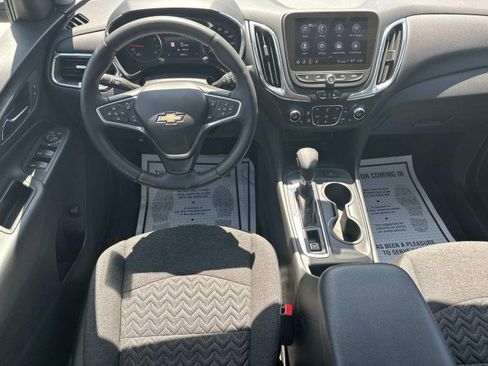 Used 2022 Chevrolet Equinox LT FWD image 22