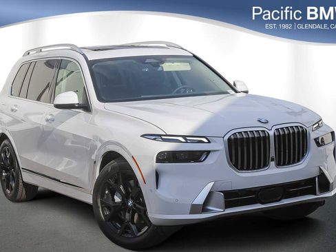 New 2026 BMW X7 xDrive40i image 1