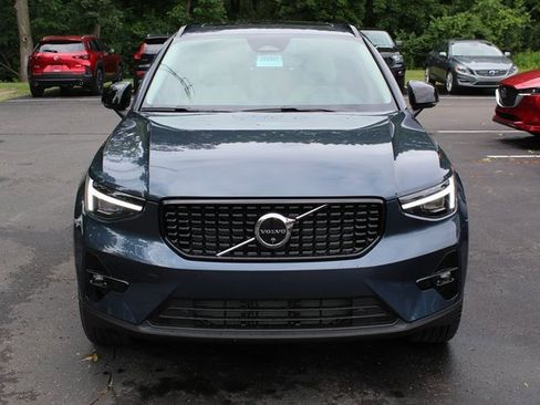 New 2026 Volvo XC40 B5 Ultra w/ Protection Package Premier image 8