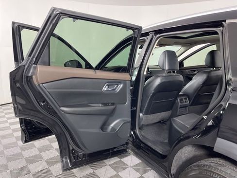 Used 2021 Nissan Rogue SV w/ Premium Package image 41