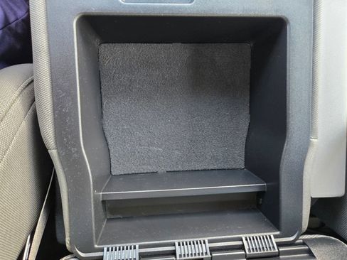 Used 2016 Ford F150 XLT image 32