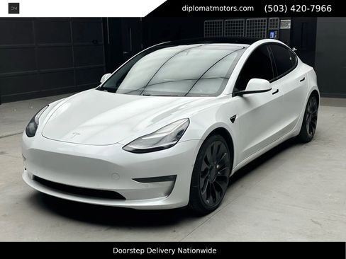 Used 2021 Tesla Model 3 Performance image 1
