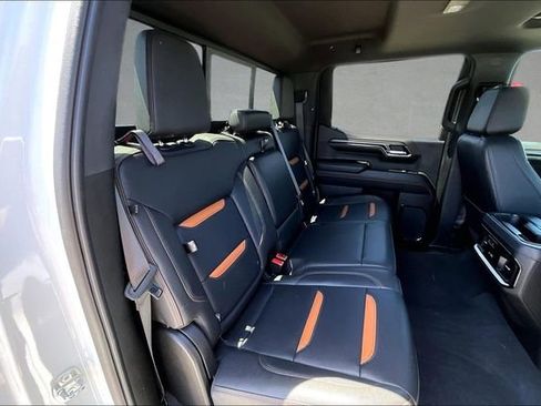 Used 2022 GMC Sierra 1500 AT4 w/ AT4 Premium Package AWD/4WD image 27