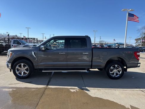Used 2023 Ford F150 Lariat image 3