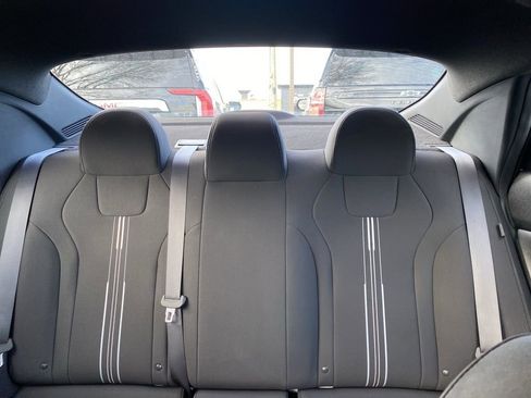 Certified 2025 Hyundai Elantra Sport image 14