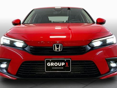 Used 2022 Honda Civic Touring image 3