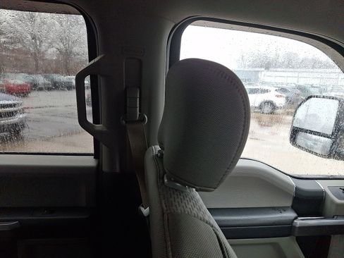 Used 2019 Ford F250 XLT w/ XLT Value Package image 13