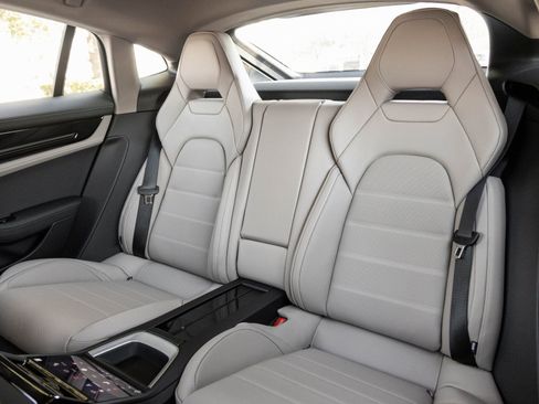 New 2026 Porsche Panamera 4 image 29