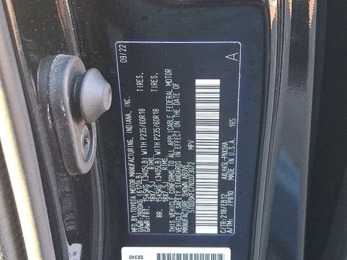 Used 2022 Toyota Sienna XSE w/ XSE Plus Package image 28