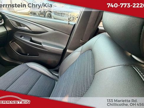 Used 2024 Buick Envista Preferred w/ Convenience I Package FWD image 11