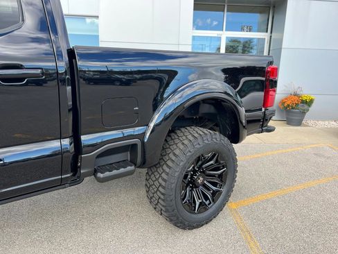 New 2026 Ford F250 Lariat w/ Black Appearance Package image 18