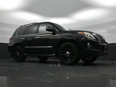 Used 2015 Lexus LX 570 4WD image 26