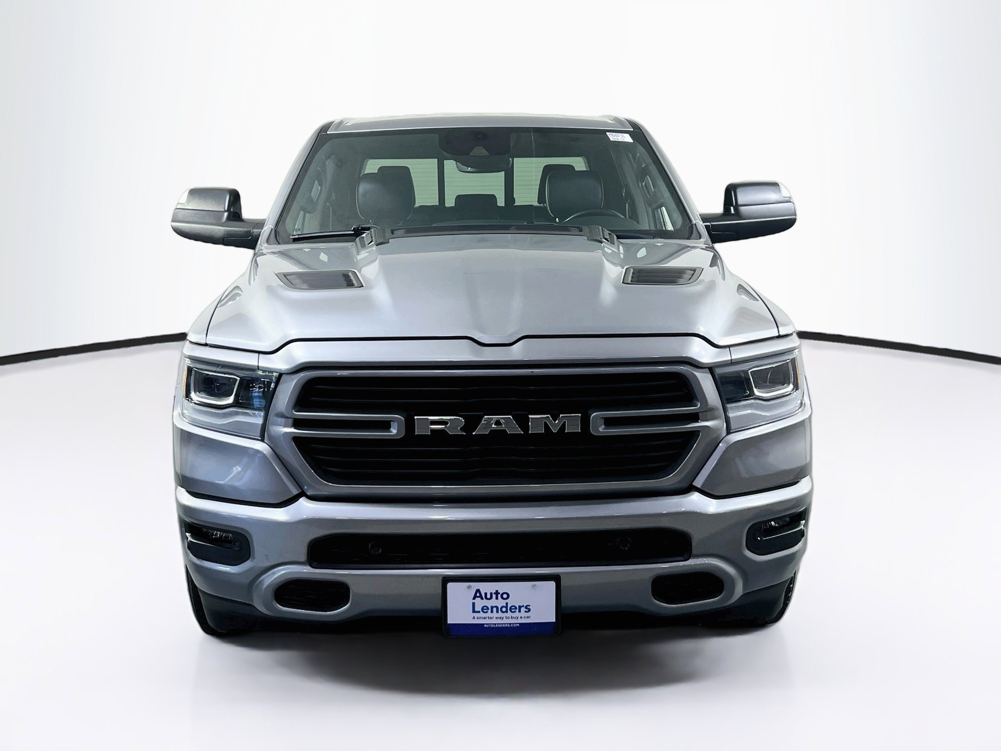 Used 2023 RAM 1500 Laramie AWD/4WD image 2