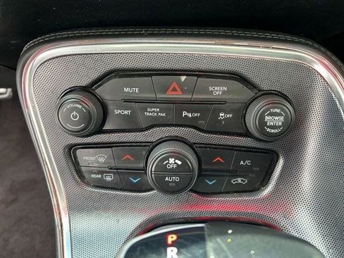 Used 2018 Dodge Challenger GT image 27
