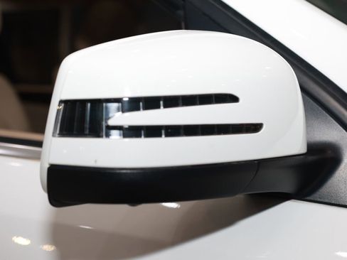 Used 2018 Mercedes-Benz GLE 350 w/ Premium 1 Package image 31