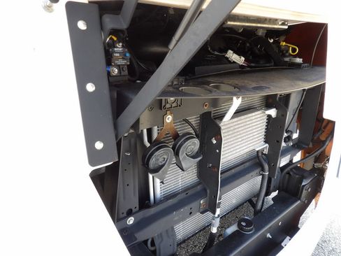 Used 2017 Ford E-450 and Econoline 450 Super Duty w/ A/C Prep Package RWD image 37