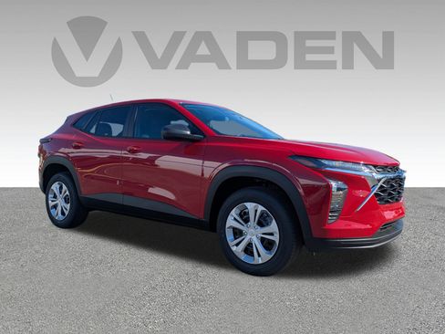 New 2026 Chevrolet Trax LS w/ Driver Confidence Package image 3