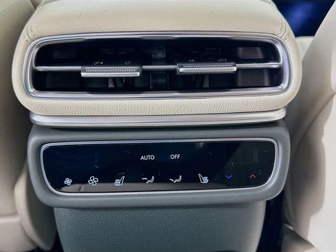 New 2026 Genesis GV80 2.5T Prestige AWD/4WD image 18