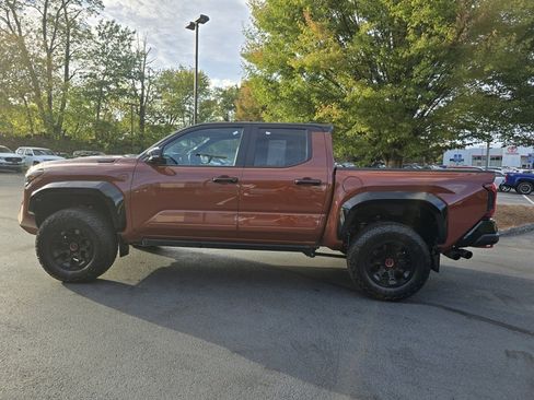 Used 2024 Toyota Tacoma TRD Pro image 3
