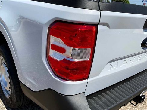 New 2025 Ford Maverick XL image 14