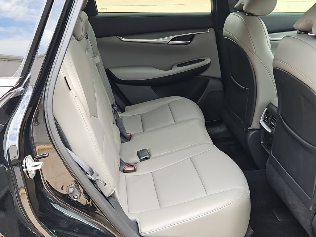 Used 2023 INFINITI QX50 Luxe FWD image 26