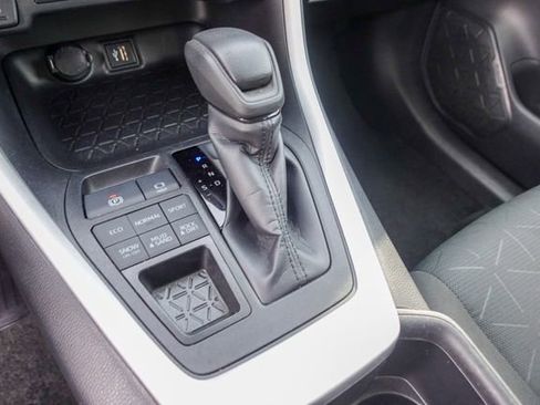 Certified 2024 Toyota RAV4 XLE image 25