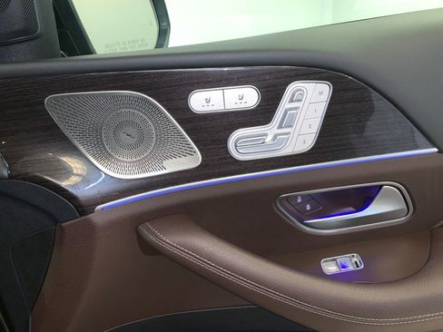 Used 2022 Mercedes-Benz GLS 450 4MATIC image 76