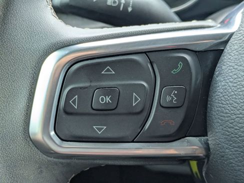 Used 2023 Jeep Wrangler Unlimited Sahara AWD/4WD image 8