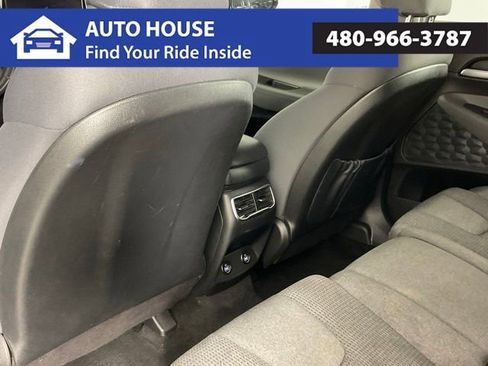 Used 2023 Hyundai Santa Fe SEL FWD image 15
