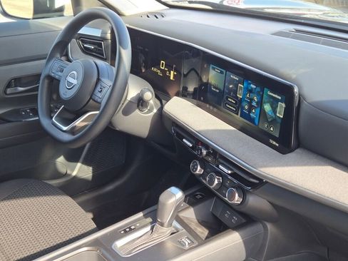 New 2026 Nissan Kicks S image 8