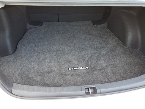 Certified 2025 Toyota Corolla LE FWD image 10