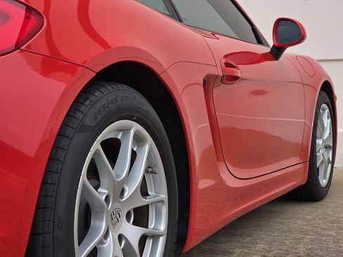 Used 2016 Porsche Cayman RWD image 32
