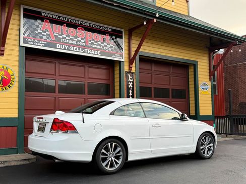 Used 2010 Volvo C70 T5 FWD image 5