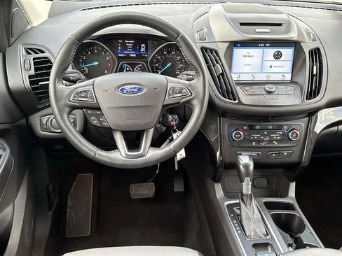Used 2017 Ford Escape SE w/ Equipment Group 201A image 12