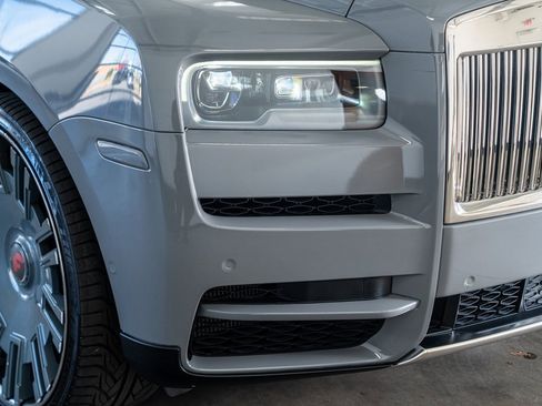 Used 2022 Rolls-Royce Cullinan image 20