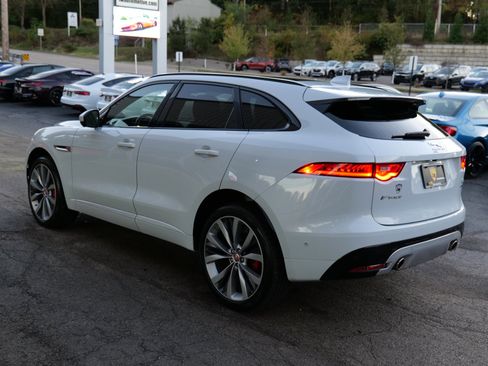 Used 2019 Jaguar F-PACE S image 72