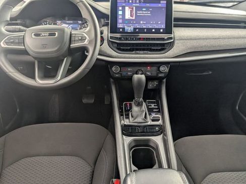 Used 2023 Jeep Compass Sport image 23