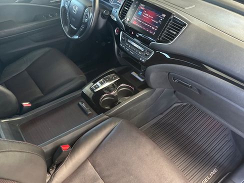 Used 2023 Honda Ridgeline Black Edition image 17
