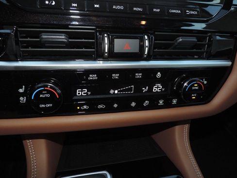 New 2025 Nissan Pathfinder Platinum w/ Cargo Package image 24