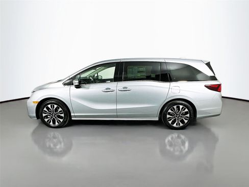 New 2026 Honda Odyssey Elite image 4