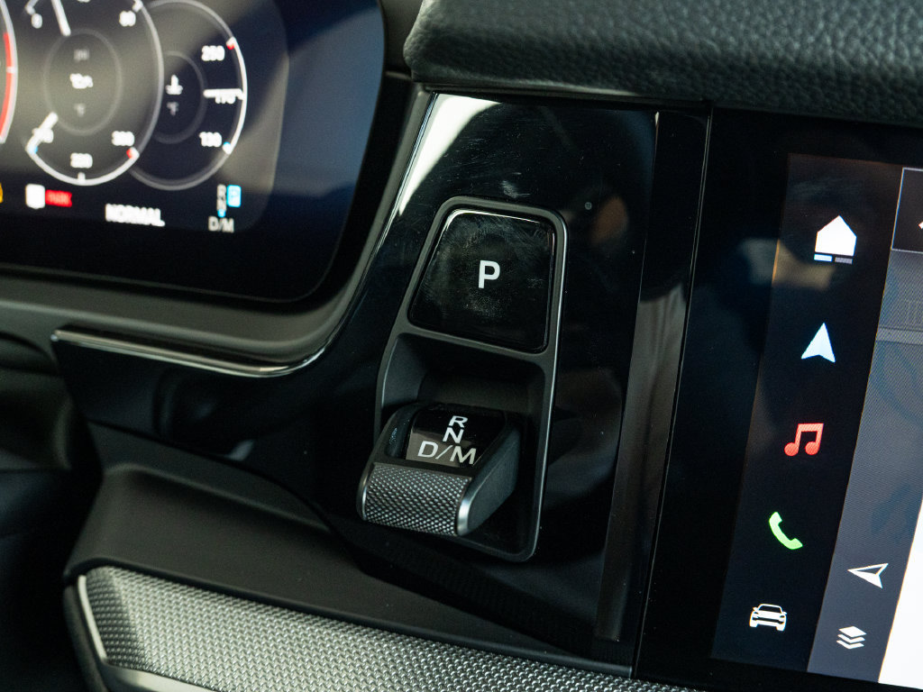 Certified 2026 Porsche Cayenne AWD/4WD image 10