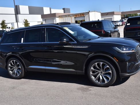 New 2026 Lincoln Aviator Reserve w/ Illumination Package image 4