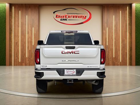 Used 2021 GMC Sierra 2500 Denali w/ Denali Ultimate Package AWD/4WD image 6