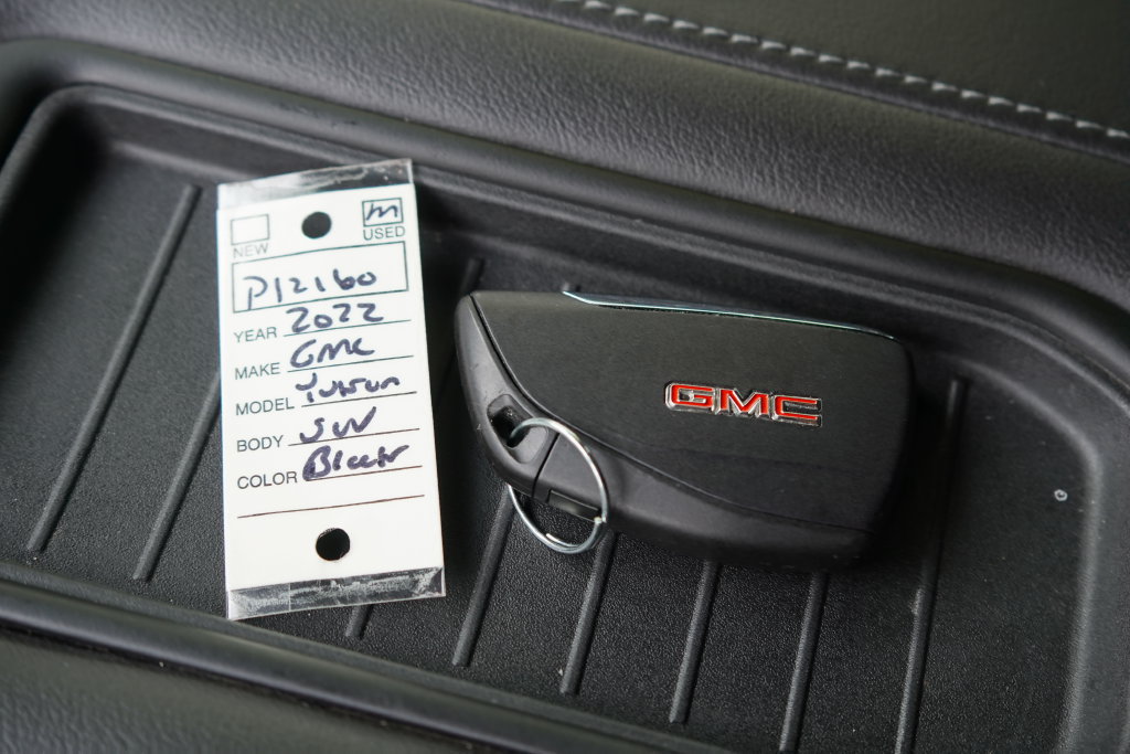 Used 2022 GMC Yukon SLE AWD/4WD image 30