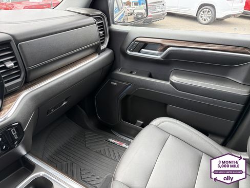 Used 2024 Chevrolet Silverado 1500 LT Trail Boss w/ Convenience Package II AWD/4WD image 25