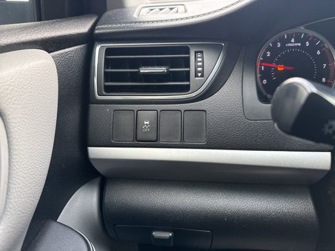 Used 2016 Toyota Camry SE image 23