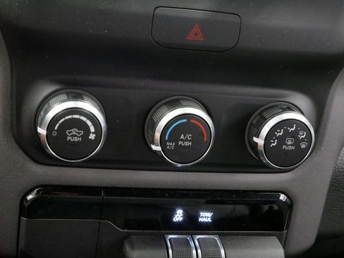 Certified 2022 RAM 1500 Big Horn image 32