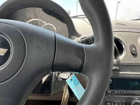 Used 2008 Chevrolet HHR LS FWD image 21